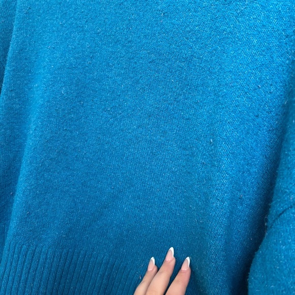 Blue Knit Wide-Leg Pants and Sweater Set - Picture 7 of 10